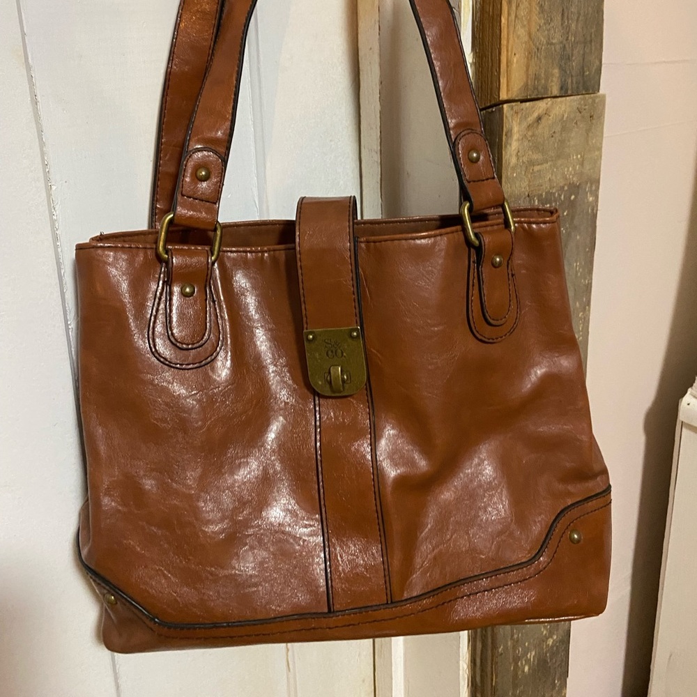 Nice leather purse!